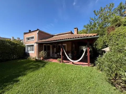 Casa de 5 ambientes en Los Álamos, Tigre, Castiglioni al 1500